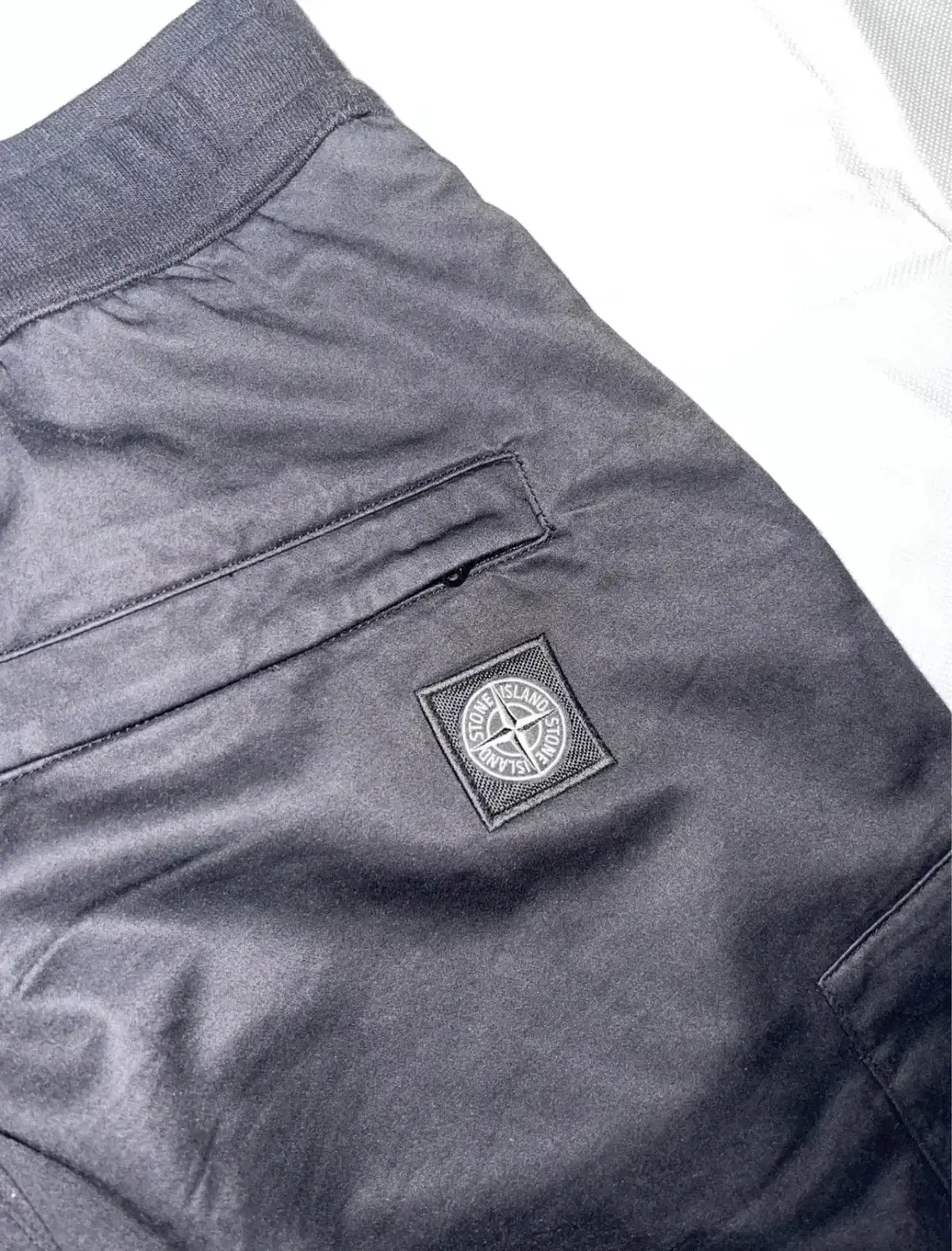 스톤아일랜드 조거팬츠 Stone Island pants